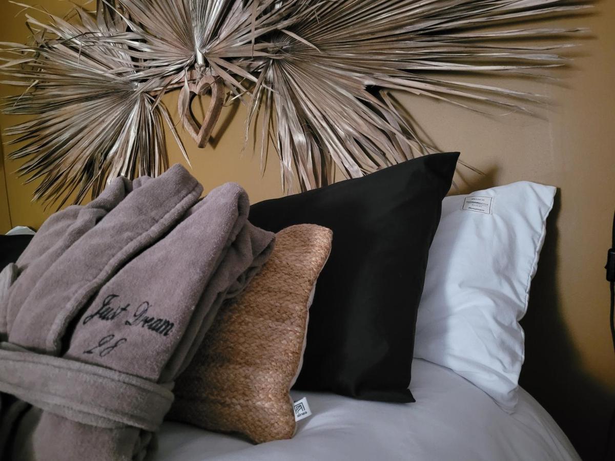 Suite & Spa Just Dream 28 Six-Fours-les-Plages Exterior foto